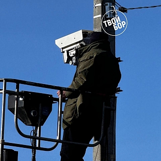 Прямо на перекрёстке в Сошниках устанавливают камеру 2