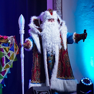 В Борских учреждениях культуры и образования начались новогодние представления 5