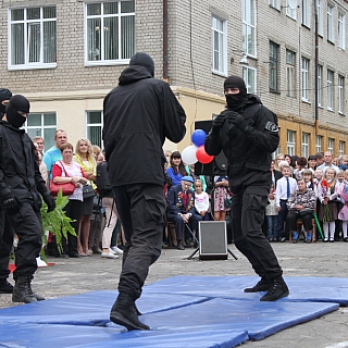 В Нижегородской области полицейские обеспечивали общественный порядок при проведении Дня знаний 4