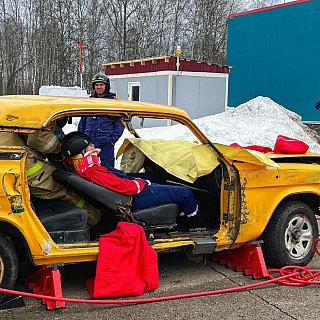 На Бору прошли областные соревнования среди спасателей 2