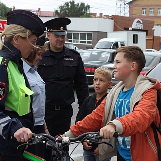 На Бору полицейские сделали дороги безопасными 1