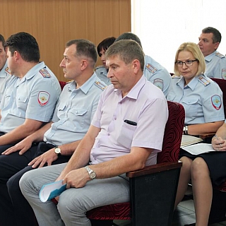 Полицейские Бора подвели итоги оперативно-служебной деятельности 4