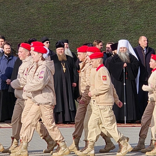 На площади Георгия Победоносца прошел парад "Юнармии" 3