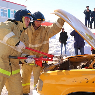 В городе Бор прошли крупные соревнования спасателей 3