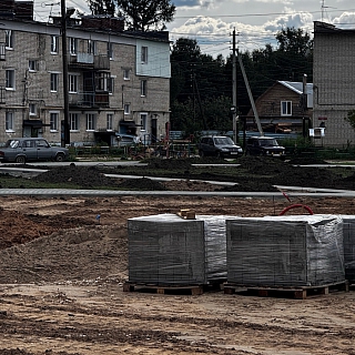 В Редькино продолжается благоустройство сквера 2