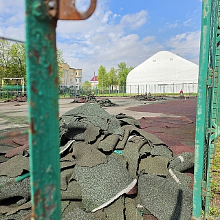 На "Спартаке" начались работы по демонтажу старого покрытия кортов 3