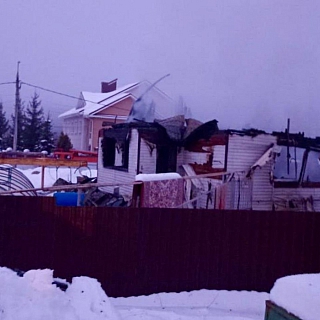 Появились подробности ночного пожара в п.Октябрьский 2