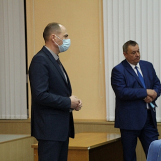 Глава местного самоуправления встретился с родителями, которые выступают против дистанционного обучения 3