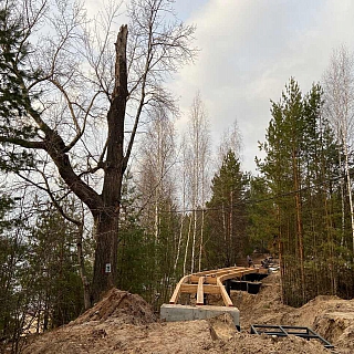 На Моховых появился первый мост и необычный колодец 3