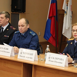 Борские полицейские обсудили тему противодействия коррупции 3