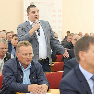 Надбавки к зарплате и подъемные предложит Глеб Никитин молодым специалистам АПК 3