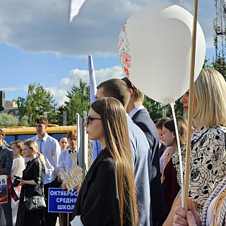 На Бору прошёл парад выпускников 2023 года 3