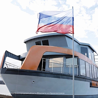 В Нижнем Новгороде спустили на воду судно с современной колёсной системой движения 2