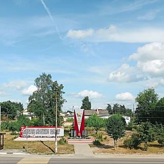 Если не будет войны, то жители Октябрьского получат благоустроенный сквер 1