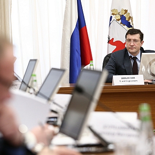 Никитин обсудил с экспертами первые результаты работы над Стратегией-2035 1