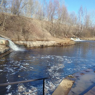 Областное правительство озвучило план мероприятий по локализации нефтяных пятен на Волге 1