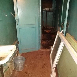 Отделение почты в п. Октябрьский переезжает после обвала потолка 6