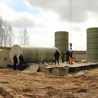 Вблизи д. Красная Слобода начался монтаж оборудования для новых очистных сооружений 2