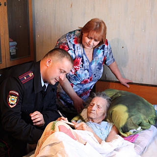 Уполномоченный по правам человека Надежда Отделкина  выразила благодарность полицейским 1