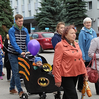 Парад детских колясок прошел на Бору 7 июля 4