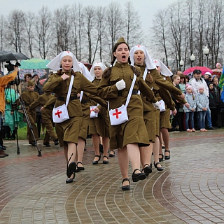 Смотр строя и песни среди юноармейских отрядов прошел в городе Бор 1