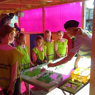 На Бору сотрудники ГИБДД провели квест по безопасности дорожного движения 4