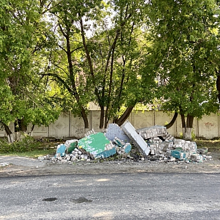 В центре города Бор демонтируют остановки 4