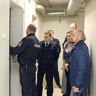 В Борском округе представители общественности  проверили изолятор временного содержания 2