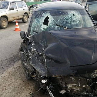 Авария с 3 пострадавшими произошла на Бору 2