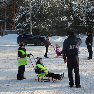 Борские Госавтоинспекторы организовали эстафету «Безопасная дорога детям» 1