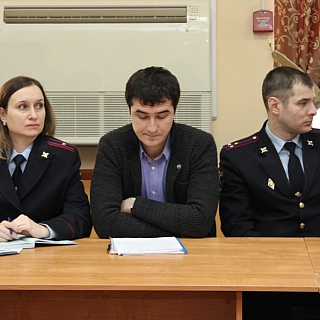 Борские полицейские обсудили тему противодействия коррупции 4