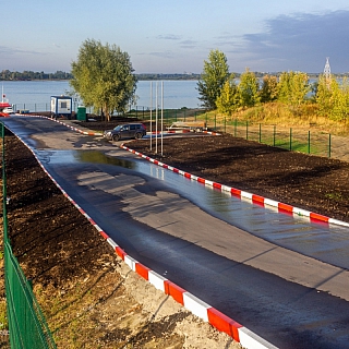 Подход к причалу парома с нижегородской стороны огородили 1