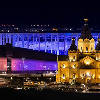 У новой ледовой арены включили подсветку 3