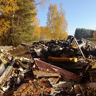 Сотни кубометров "нелегального" мусора вывезут с территории Борского округа 2