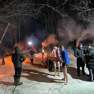 Сотни борчан не побоялись ледяной воды 7