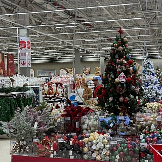 Такое ощущение, что в Нижнем новый год наступает как-то быстрее... 4