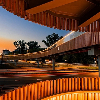 Новый пешеходный мост на Бору, рядом с канатной дорогой 8