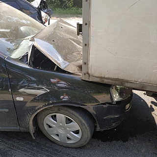 Шесть ма­шин попали в массовое в ДТП в Борском р-не 3