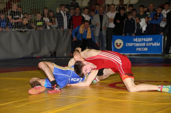 Три победы борцов