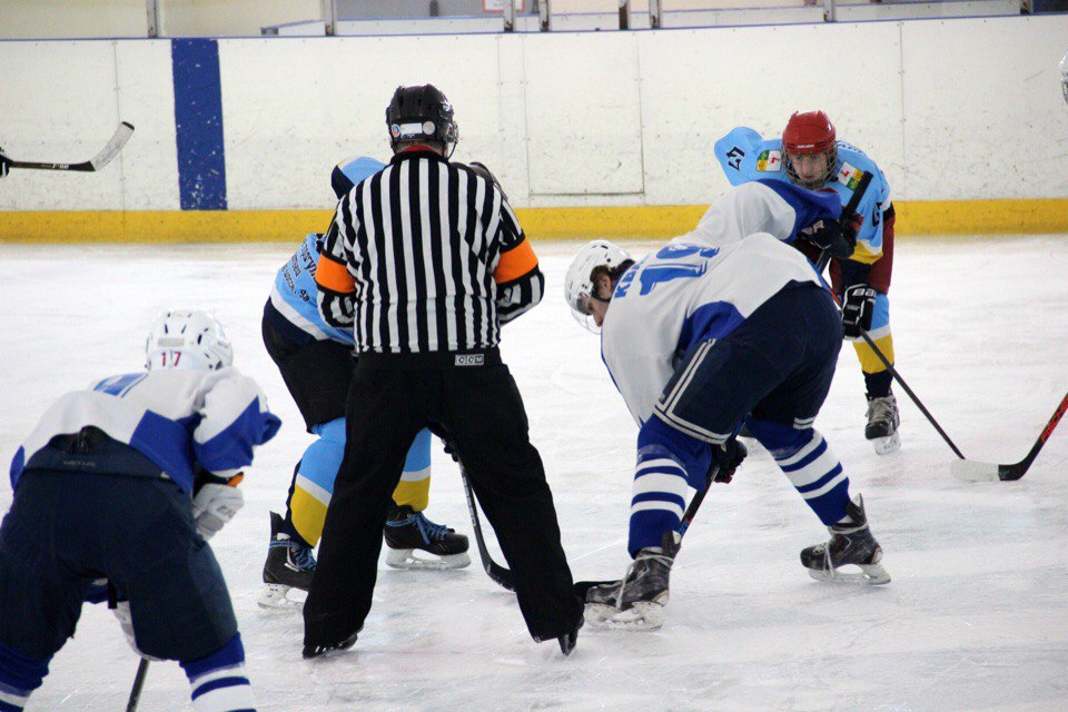 «Кварц» побеждает «Волгу» и выходит в полуфинал