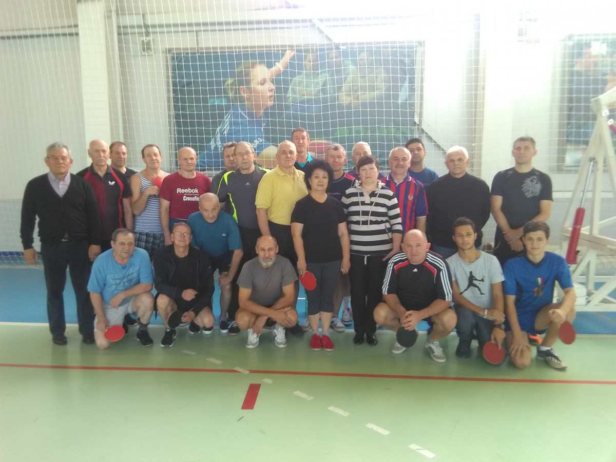 В ФОК «Красная горка» 20 октября прошел первый день соревнований по настольному теннису среди ветеранов