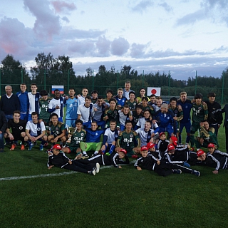 Товарищеский матч по футболу с японцами прошел на Бору 1