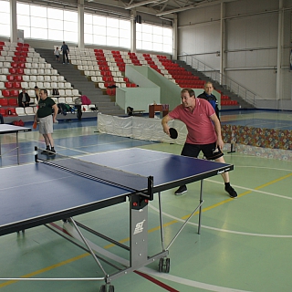 В ФОК «Красная горка» 6 апреля прошел первый день соревнований по настольному теннису среди ветеранов 2