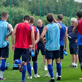 Дмитрий Черышев провёл первую тренировку на территории спортивного центра «Борский» 3