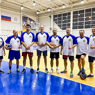 Команда борских звёзд провела баскетбольный матч в Городце 1