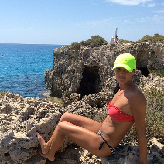 Юлия Манова