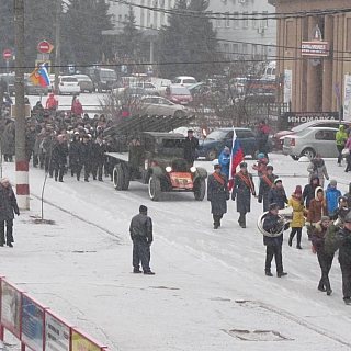Митинг, посвящённый зажжению вечного огня 2