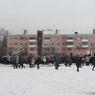 Митинг, посвящённый зажжению вечного огня 19