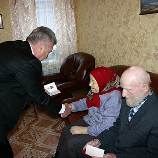 Вручение юбилейных медалей ветеранам в честь 70-летия Победы в Великой Отечественной войне 4