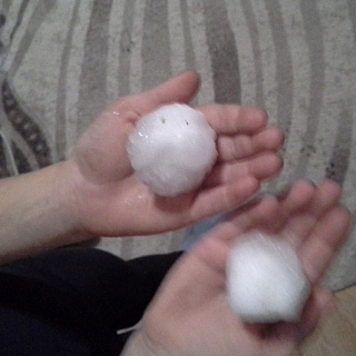 Жители Бора приходит в себя после сильнейшего ливня с градом 12